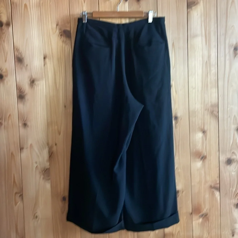 Yohji Yamamoto Pleated Wide Leg Crop cuff pants - Picture 4 of 7